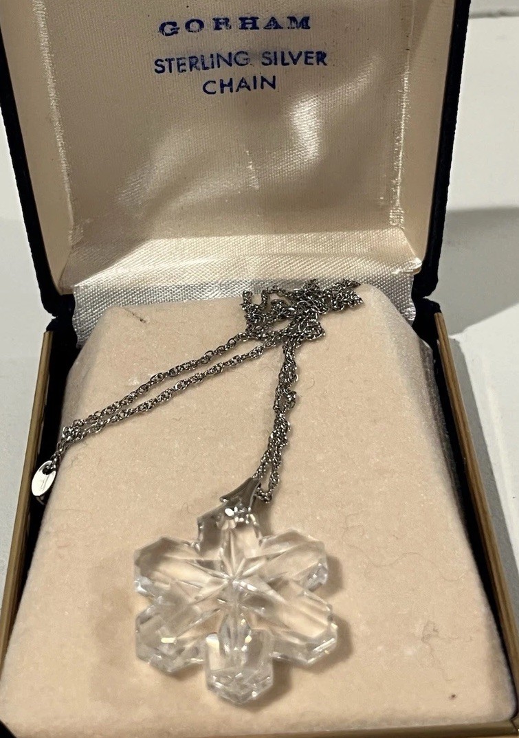 VINTAGE: Gorham Snowflake Pendant Sterling Silver 17” Necklace With Box
