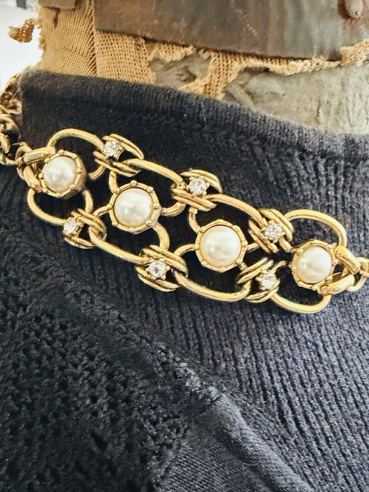 Vintage Betsey Johnson Gold-Tone Leopard Lucite Hearts & Faux Pearl Necklace