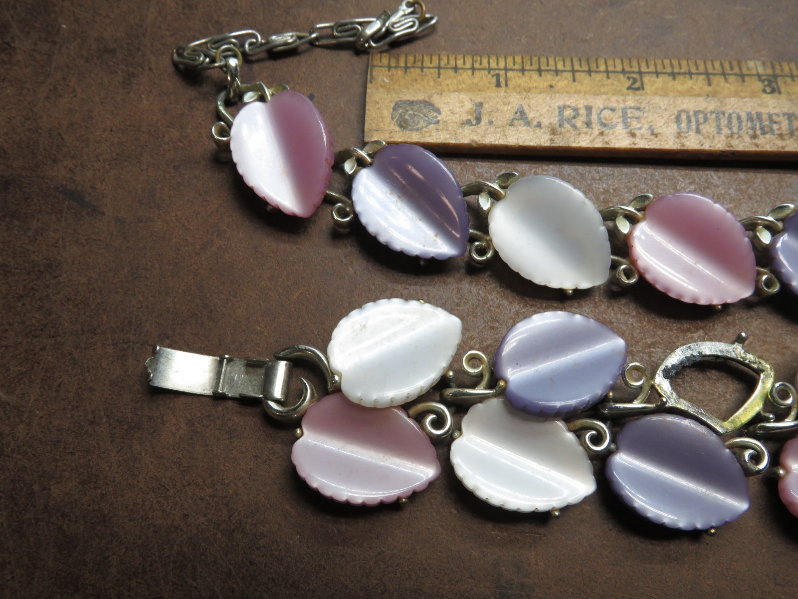 Vintage Lisner purple pink cream gold tone Thermoset Leaf Bracelet and necklace