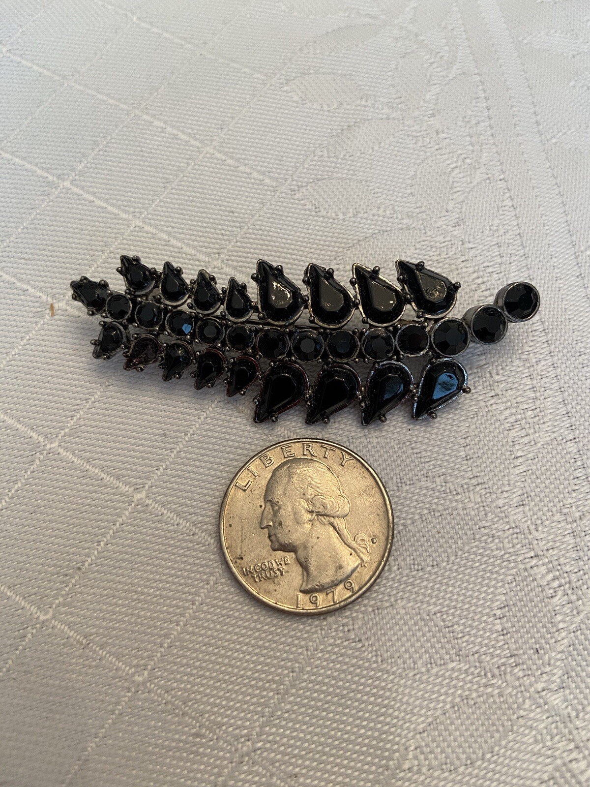 Vintage Long FLOWER SPRAY Brooch w/Teardrop and Round Onyx Stones