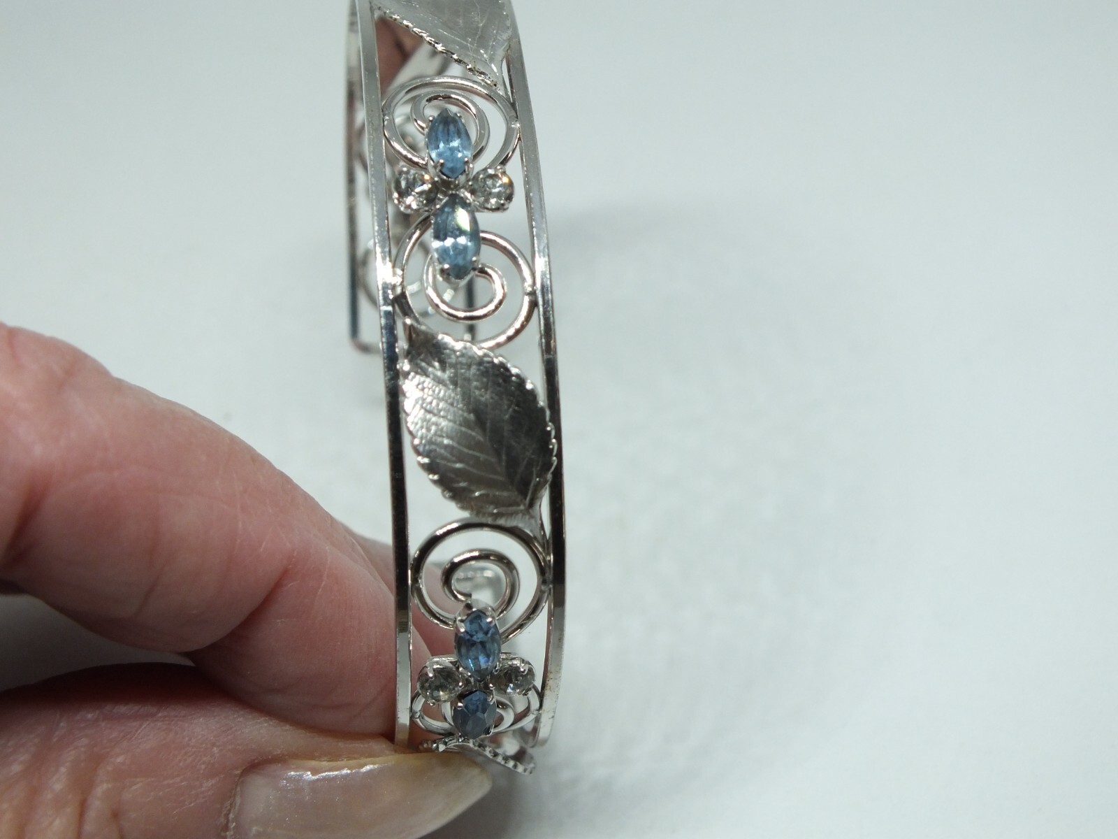Beautiful Cuff Bracelet Silver Tone Blue Clear Prong Set Rhinestones 1 3/8×1/2″