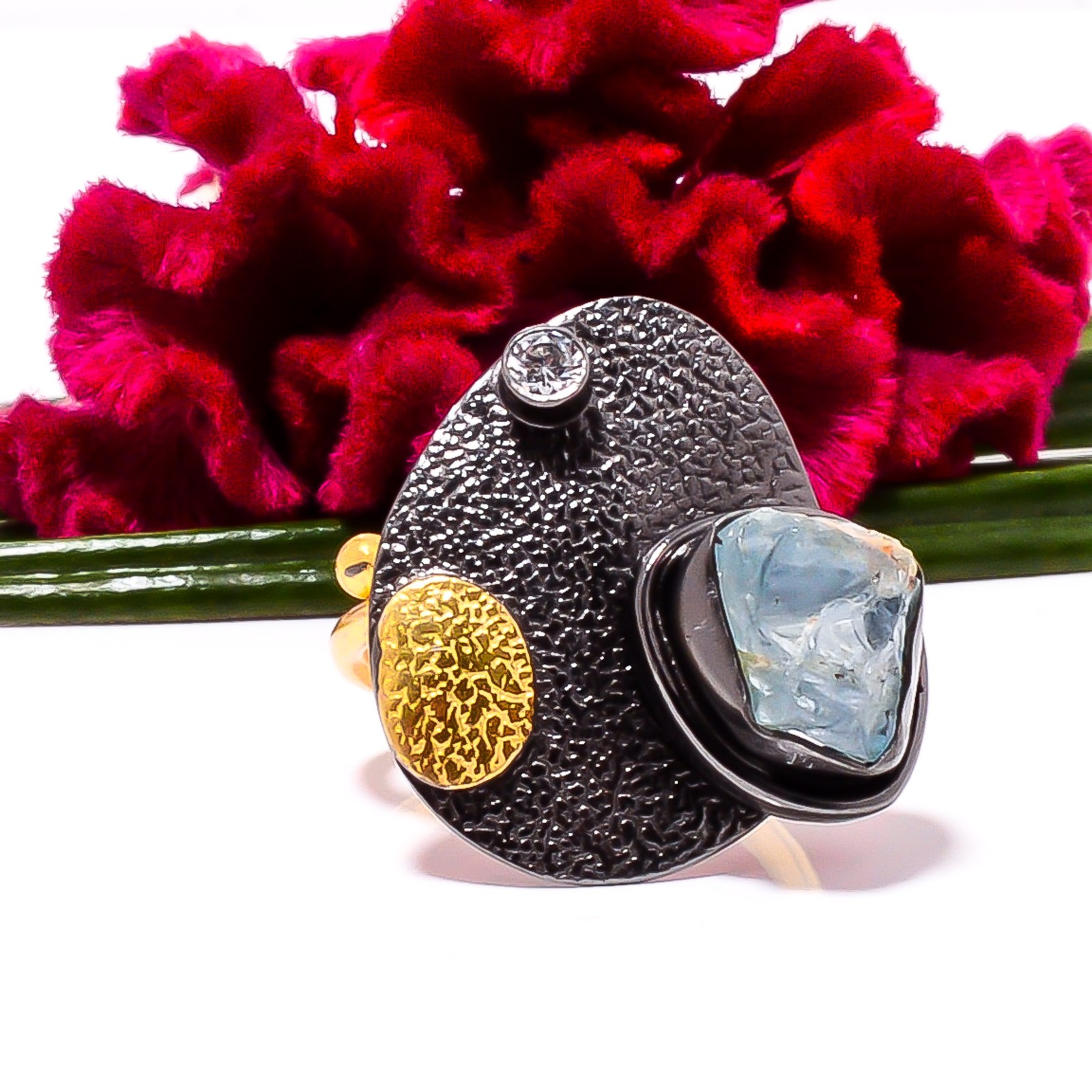 Aquamarine & White Topaz Black And Gold Plated 925 Sterling Silver Ring s.7 Sk11