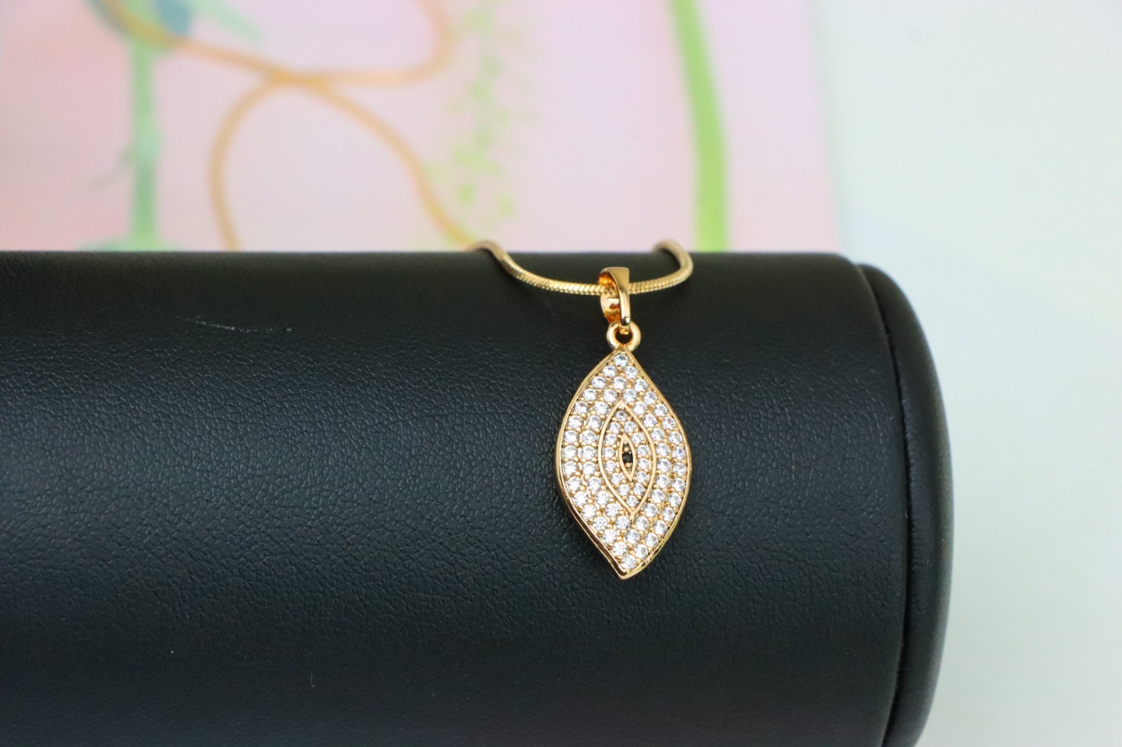 with White and Black Crystal Detail, XPPT1254 Rose Gold Eye Leaf Pendant