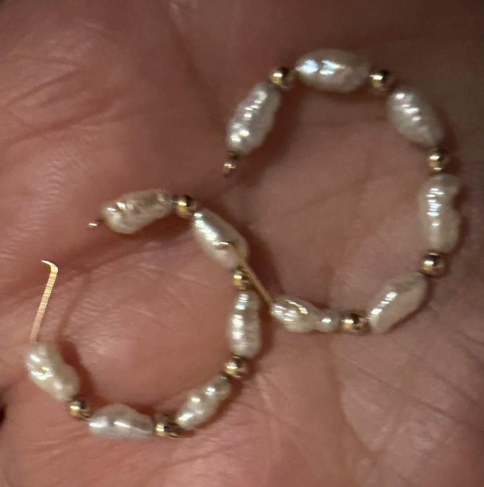 14K White Round Pearl Beaded Hoop Earrings Gold Tone Wire Closure 1.75 in