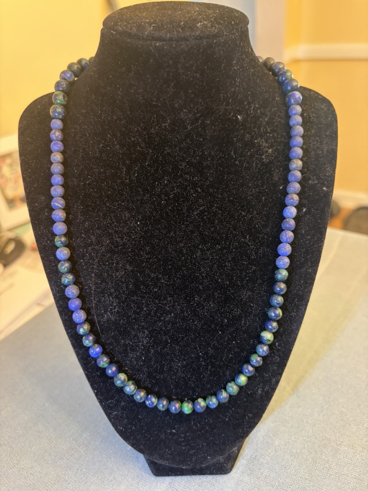 Blue Green Stone Round Beaded Strand Necklace – Silver Metal Lobster Clasp