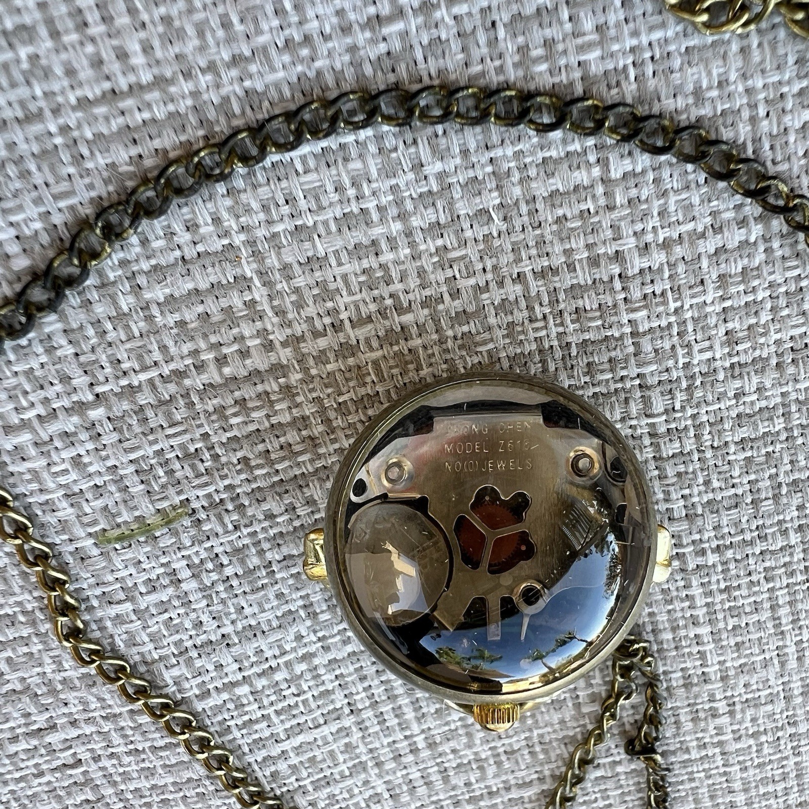 Zhong Chen Sphere Watch Necklace Quartz Bronze Tone Orb Pendant Needs Battery