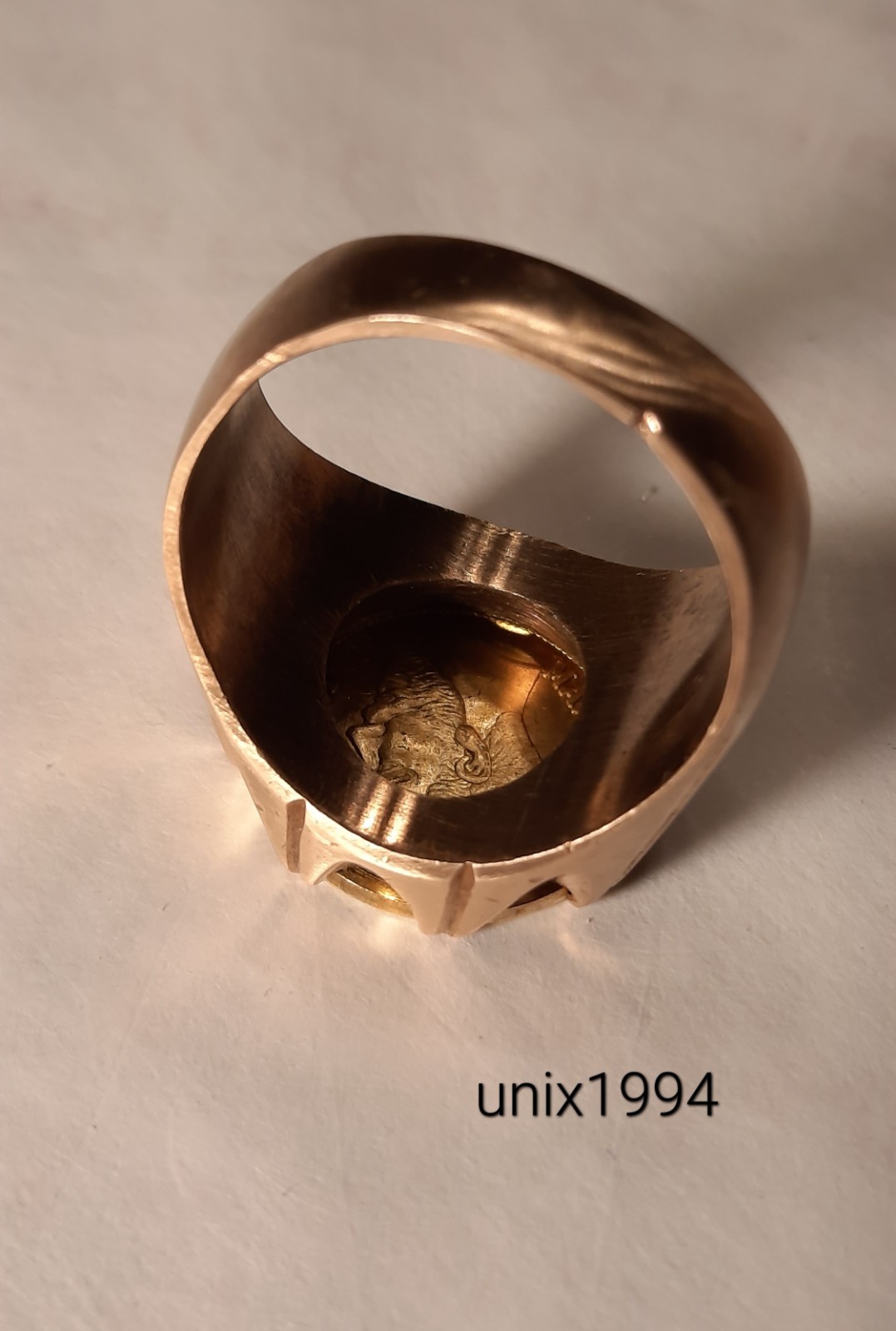 Vintage Recuerdo Token- Ring Medallion Ring Gold Tone size 10-10.5