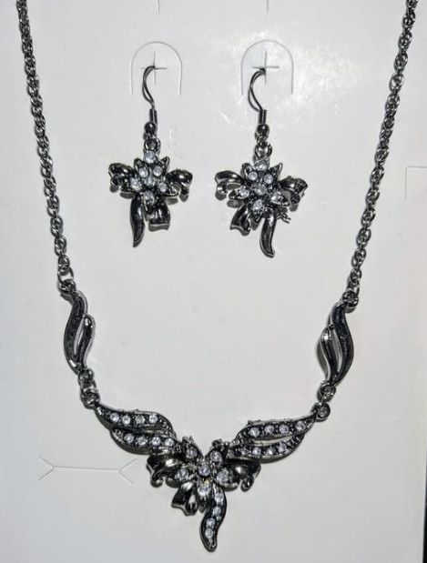 Lovely Ion Plated Black Stainless Steel CZ Rhinestone Floral Necklace Set