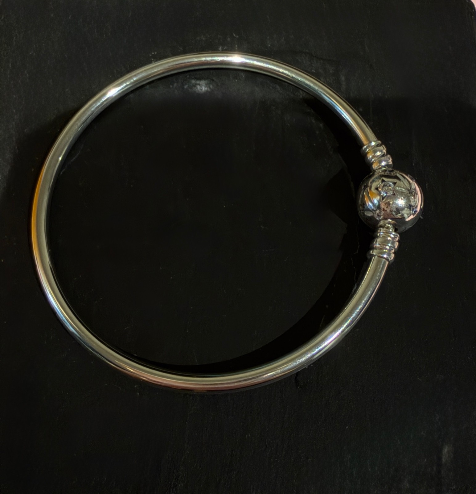Pandora Moments Stars & Galaxy Bangle 590009C01-16 S925 RETIRED Size 16 With Box