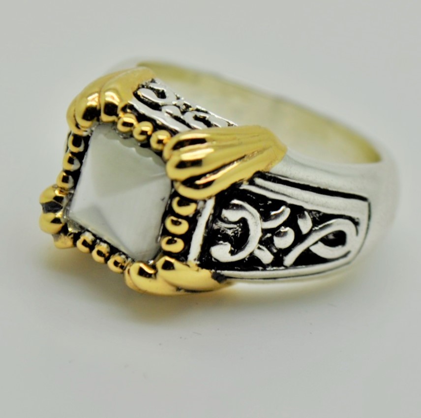 White cat eye stone High quality Two tone fashion Rhodium Plated ring Size 5