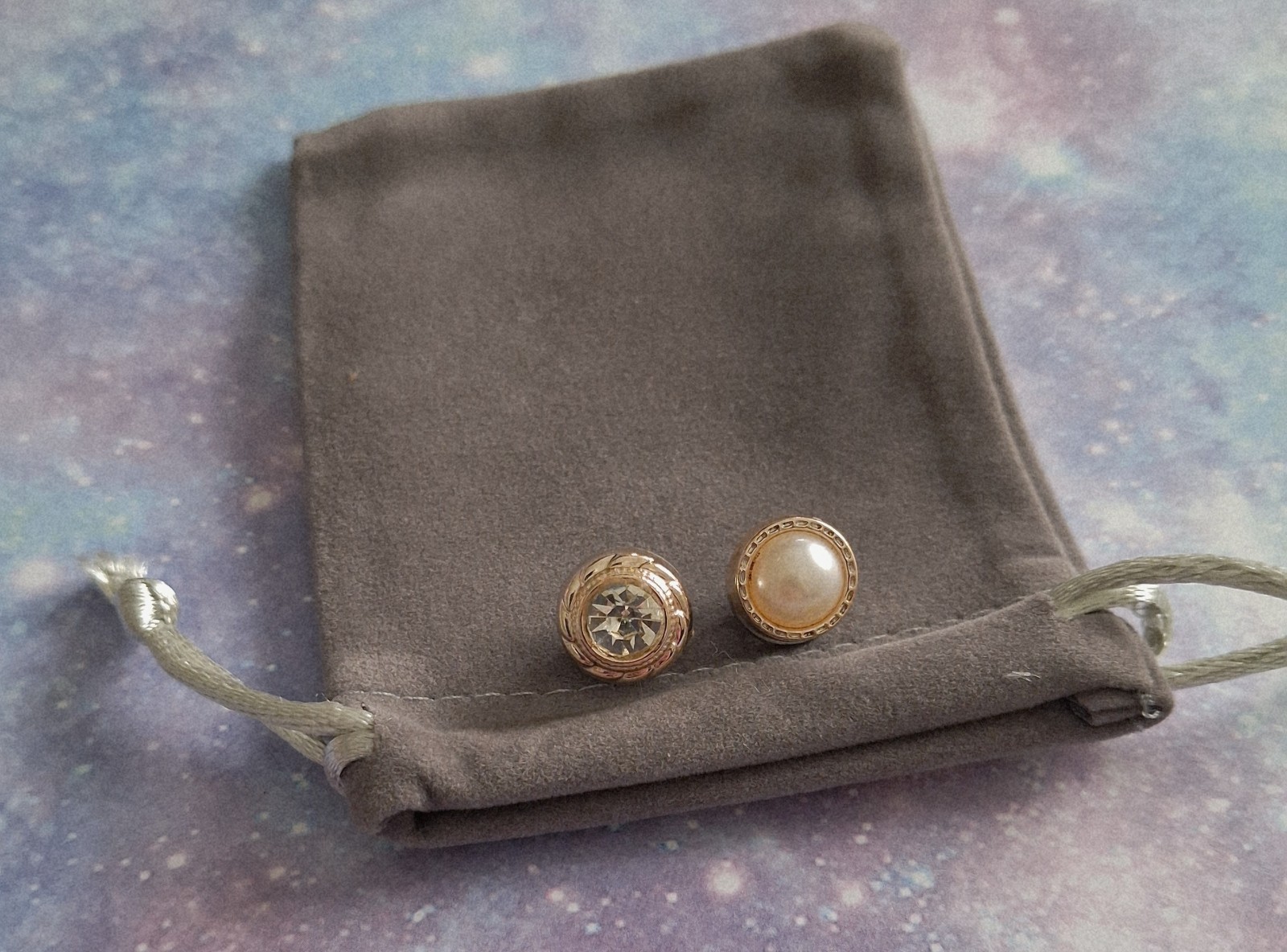 Shirt Brooch Blouse Modesty Pins Cover Up Brooch Pins, pack of 2