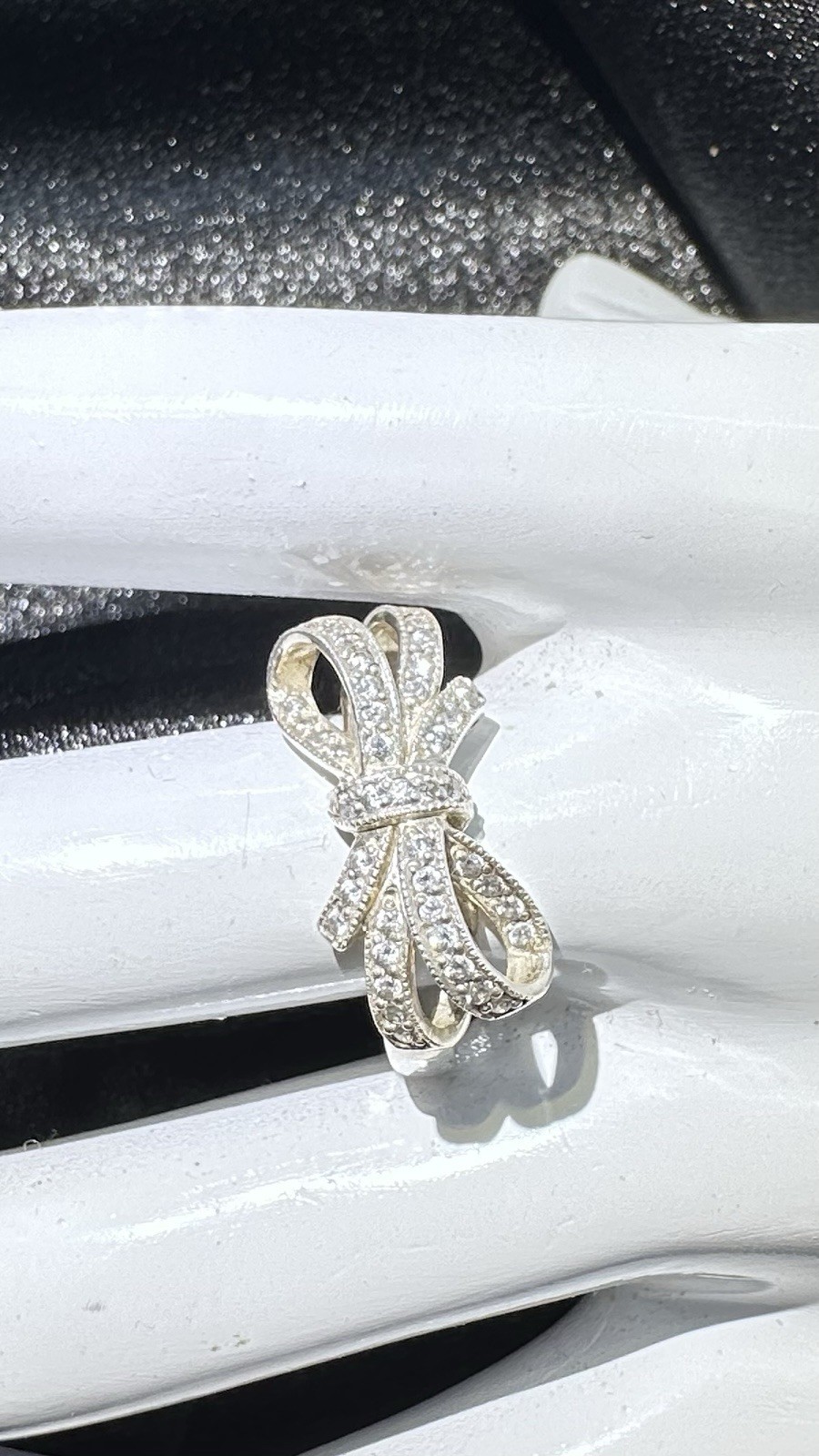 Sterling Silver 925 CZ Bow Ring Sz 10 Korea Signed DQ 3.3g