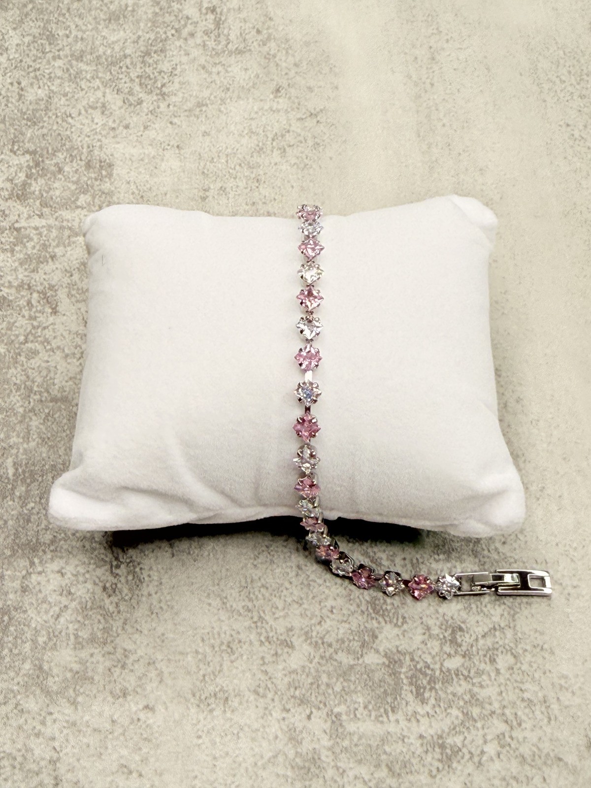 GlassJules Women’s Pink and Clear Crystal Tennis Bracelet – New Without Tags