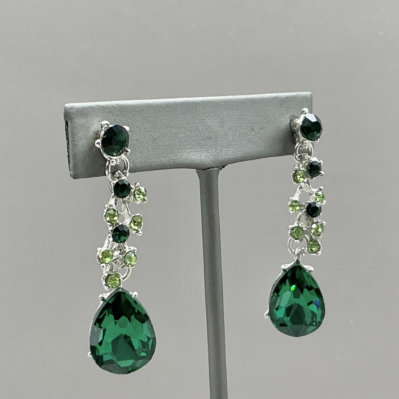 Earrings Green Rhinestone Teardrop Dangle Drop Womens Silver Tone Dressy Jewelry