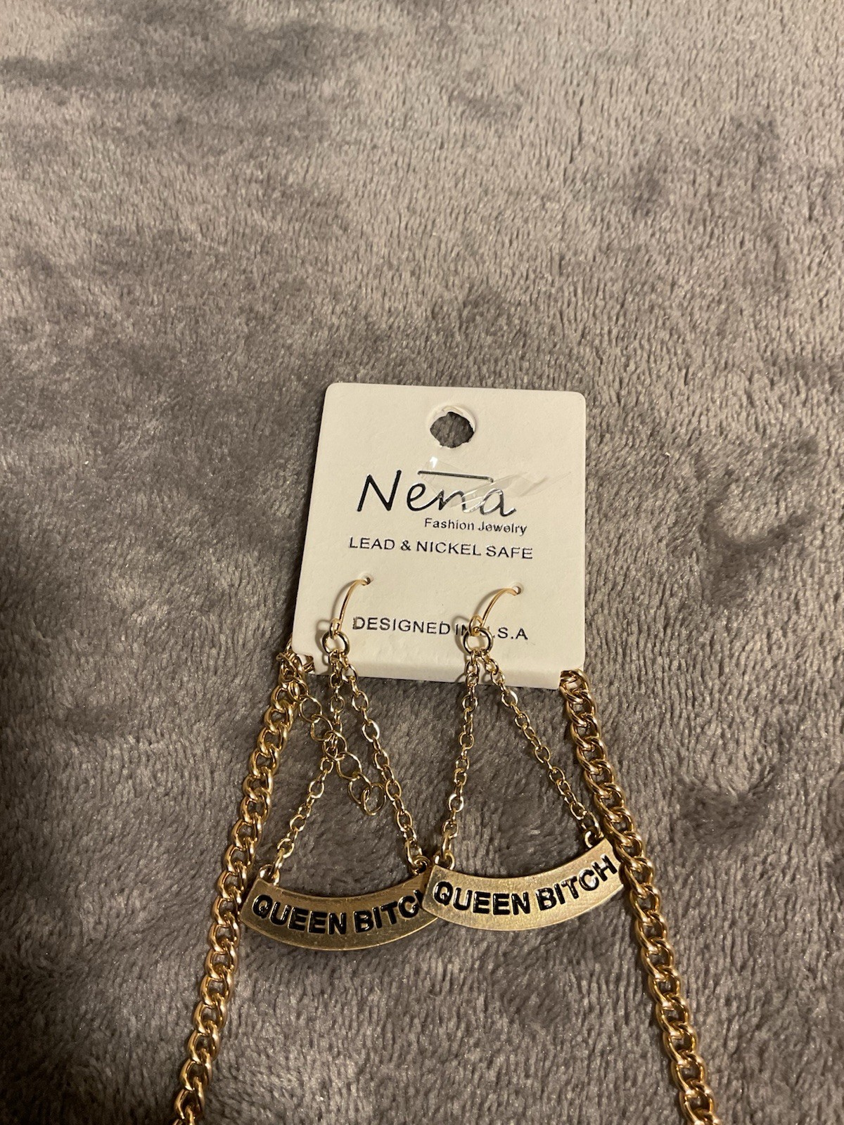 Queen Bitch B Gold tone Necklace And Earrings Set Adjustable Chain