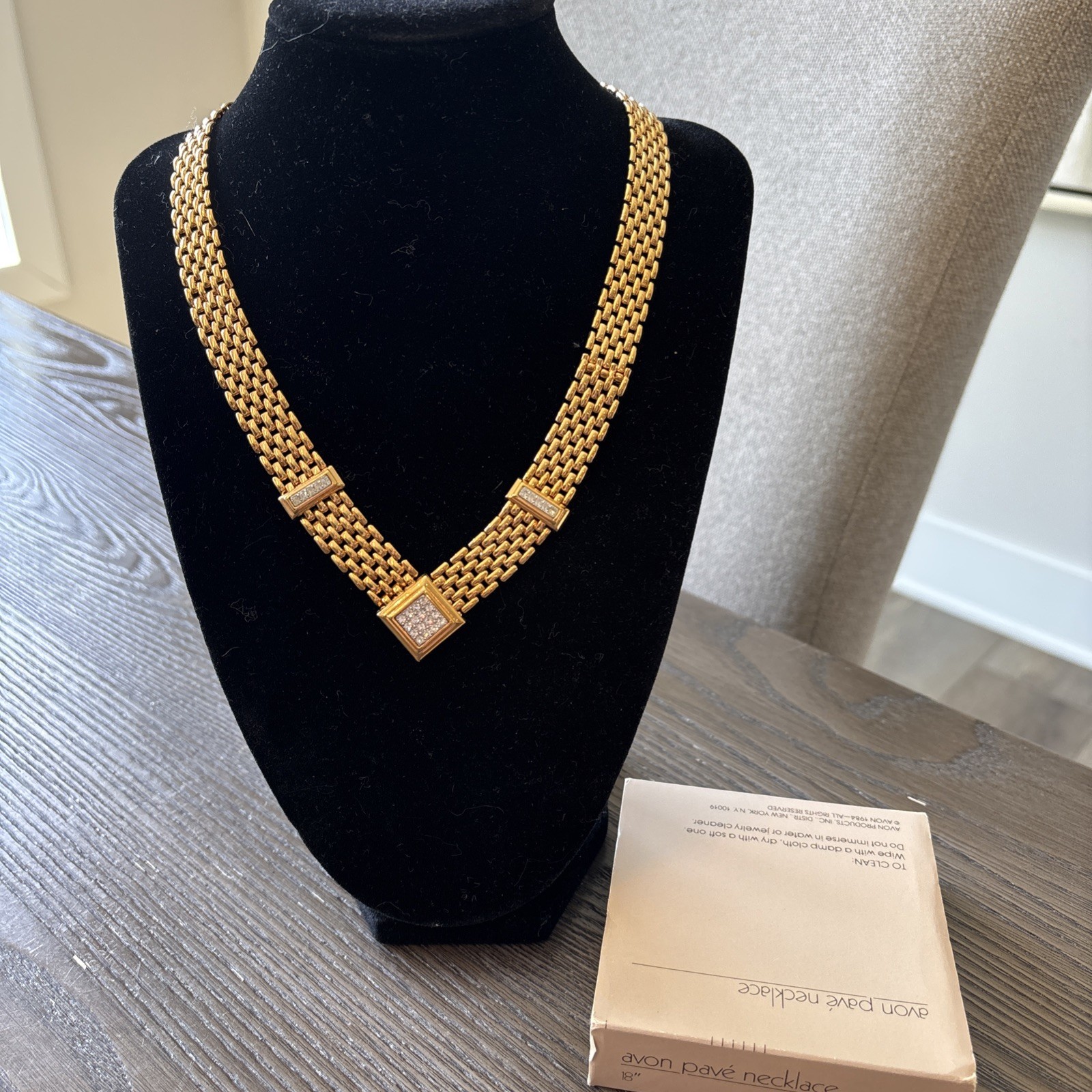 AVON Vintage 84’ V Shape Pave Rhinestone Push Lock Gold Tone Necklace New In Box