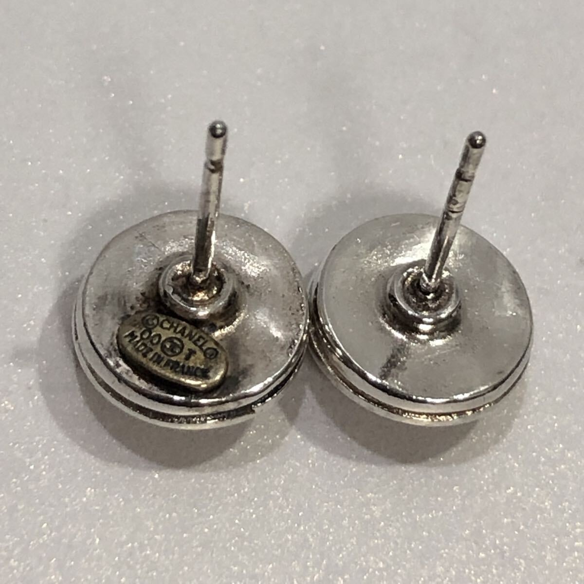 CHANEL Vintage Earrings Coco Logo Round Small Silver Plate 00T