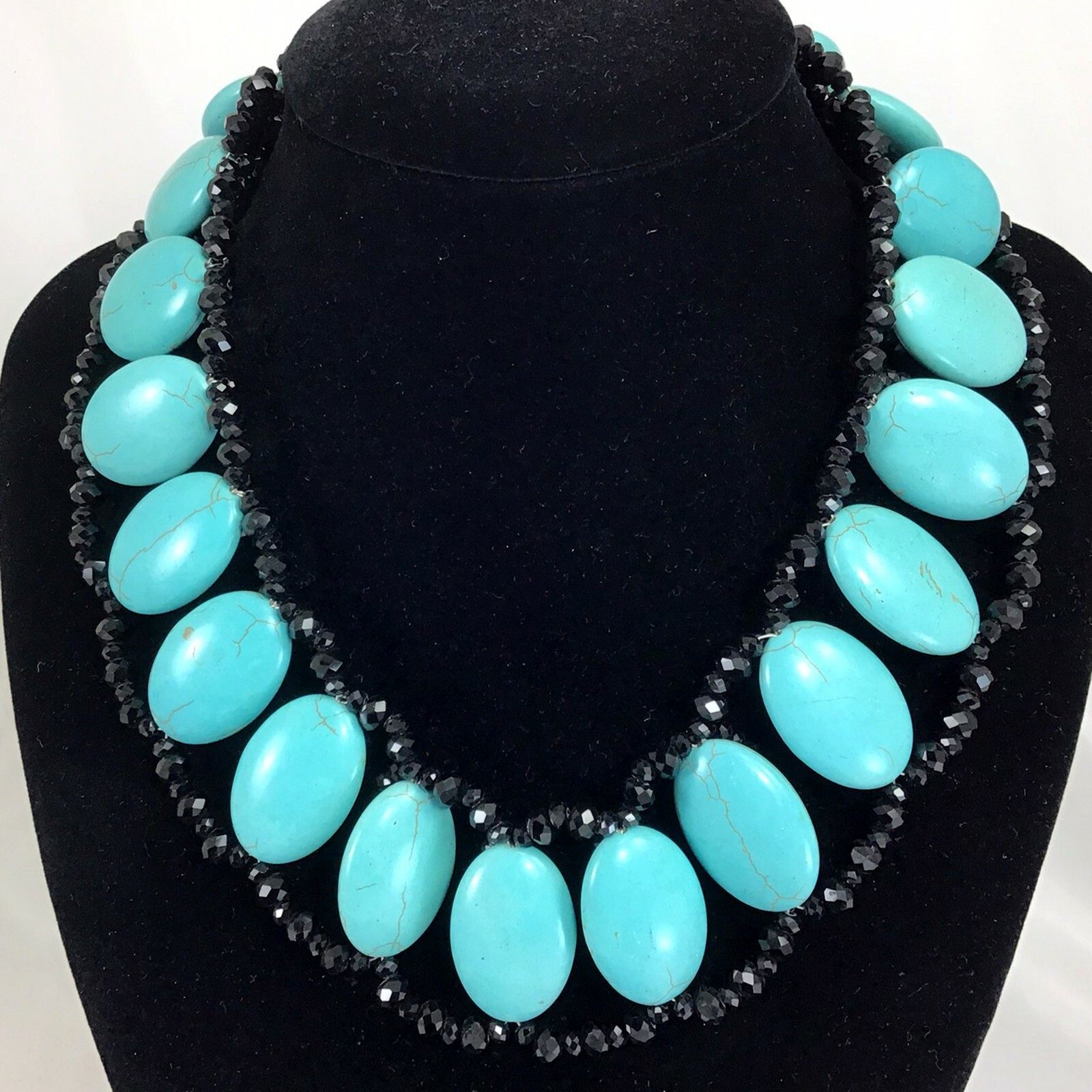 Magnesite Turquoise & Black Crystal Beads Necklace w/Silver Tone Clasp 18-20.5″