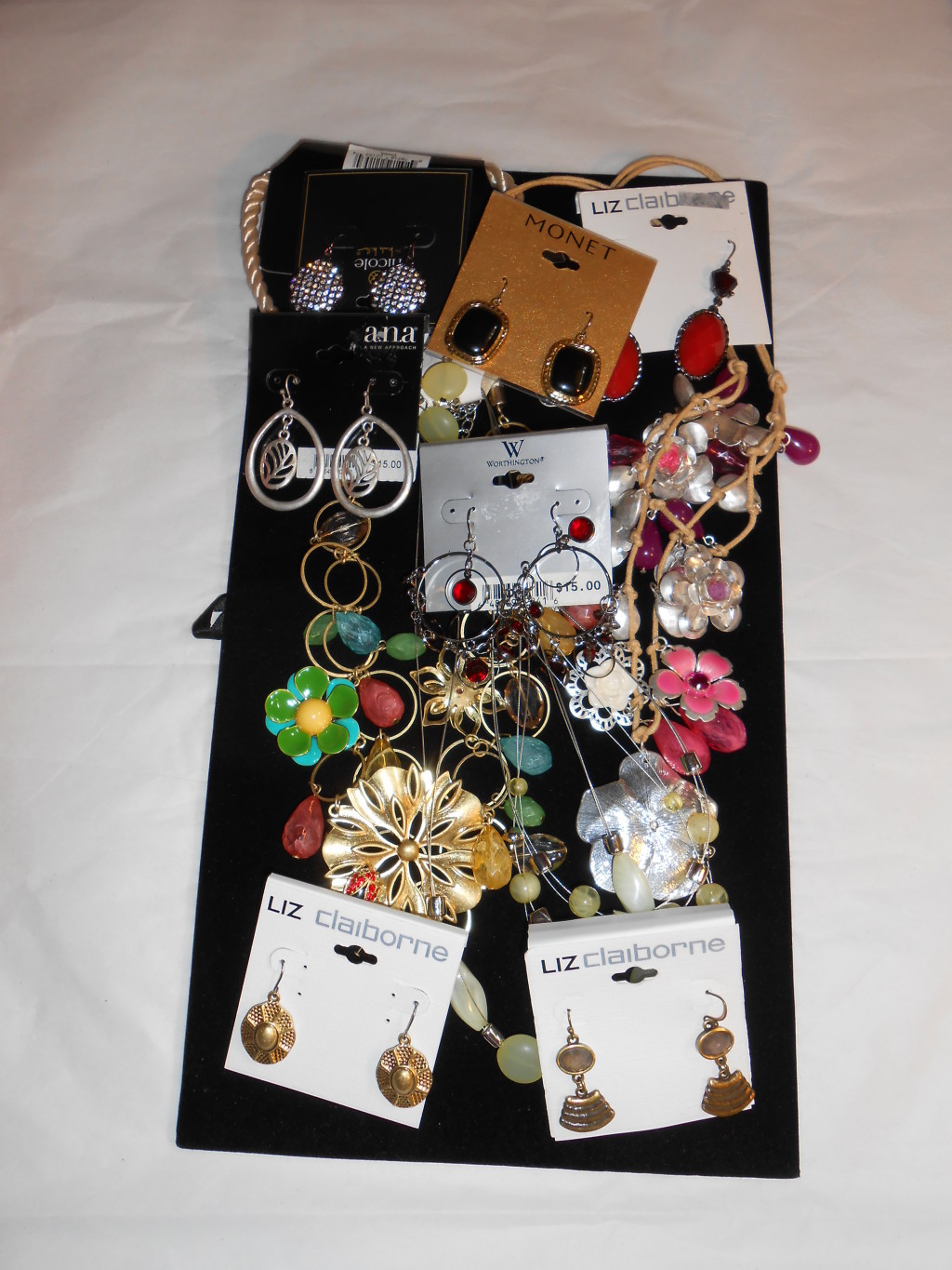 Liz Claiborne Monet Nicole A.N.A Huge Lot Fashion Earrings & Necklaces NWT