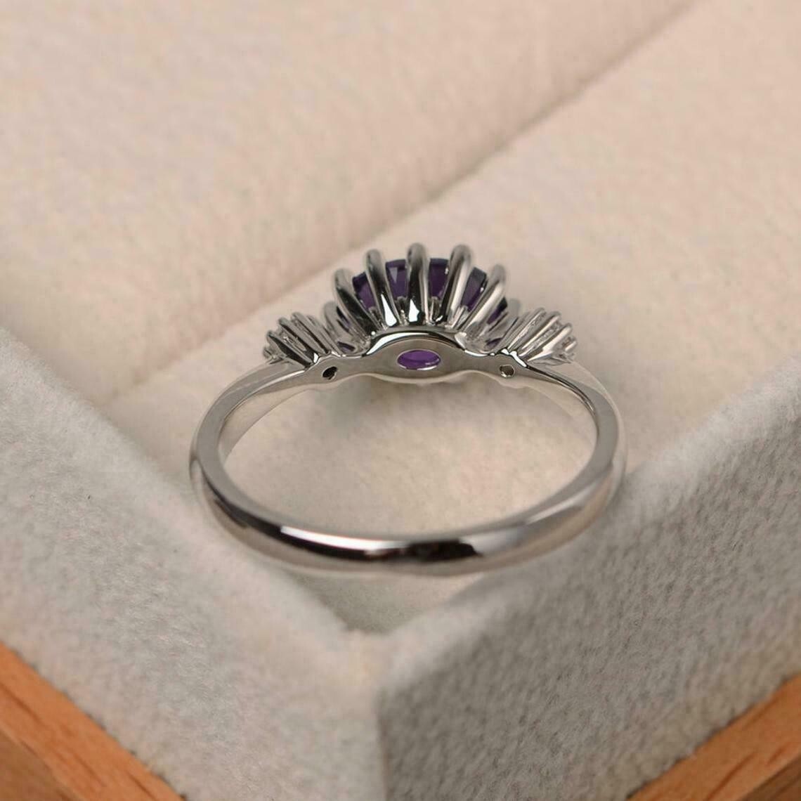 2Ct Oval Cut Simulated Purple Amethyst Women’s Ring 14k White Gold Plated Silver