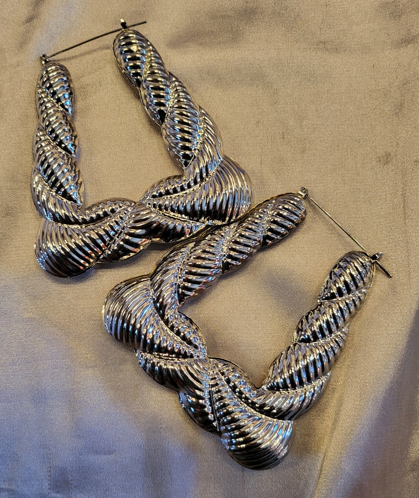LARGE 3″ SILVER RETRO CHUNKY TRAPEZOID BAMBOO DOOR KNOCKER 80’s HOOP EARRINGS