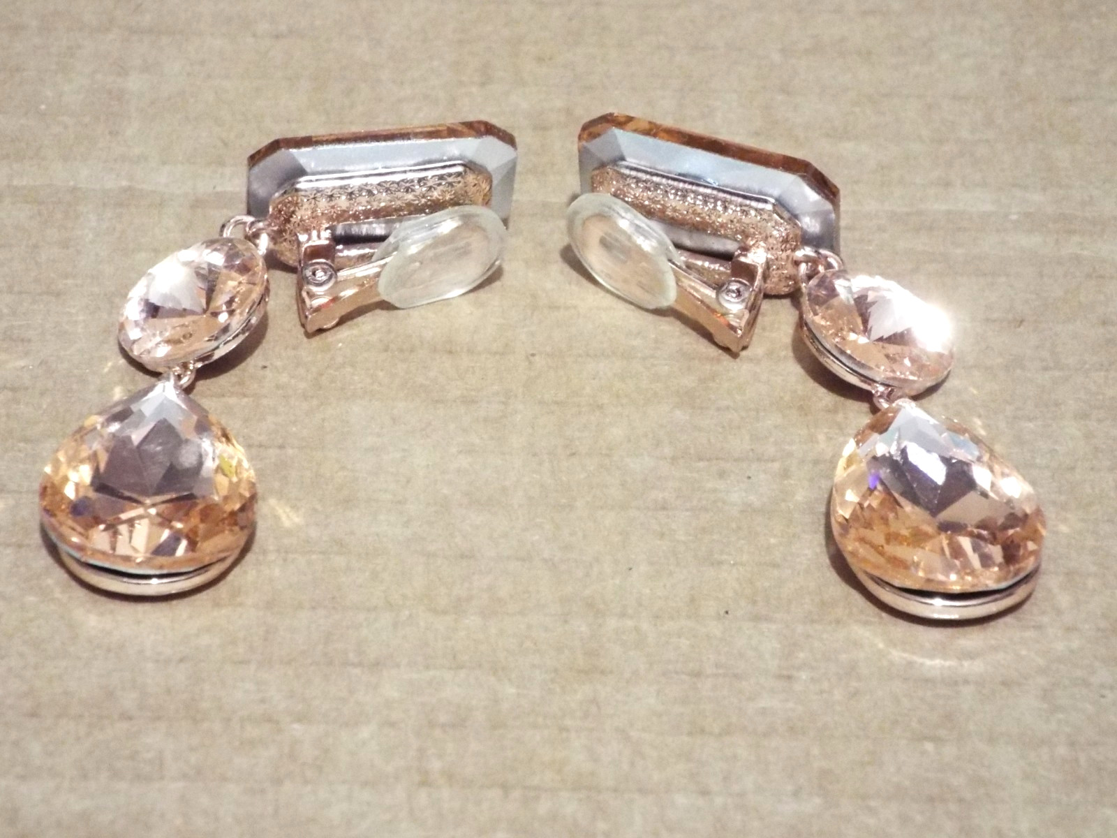 1 Pair Amber Crystal Style Clip on Dangle Earrings Length 7.5 cm New Unworn