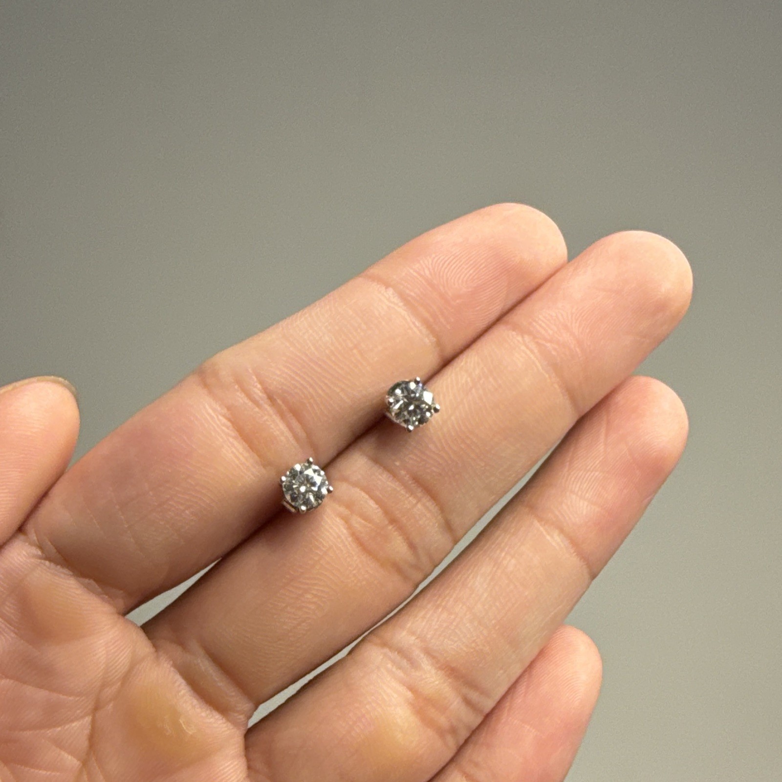 5mm Moissanite Stud Earrings S925 Sterling Silver Round Cut Pair