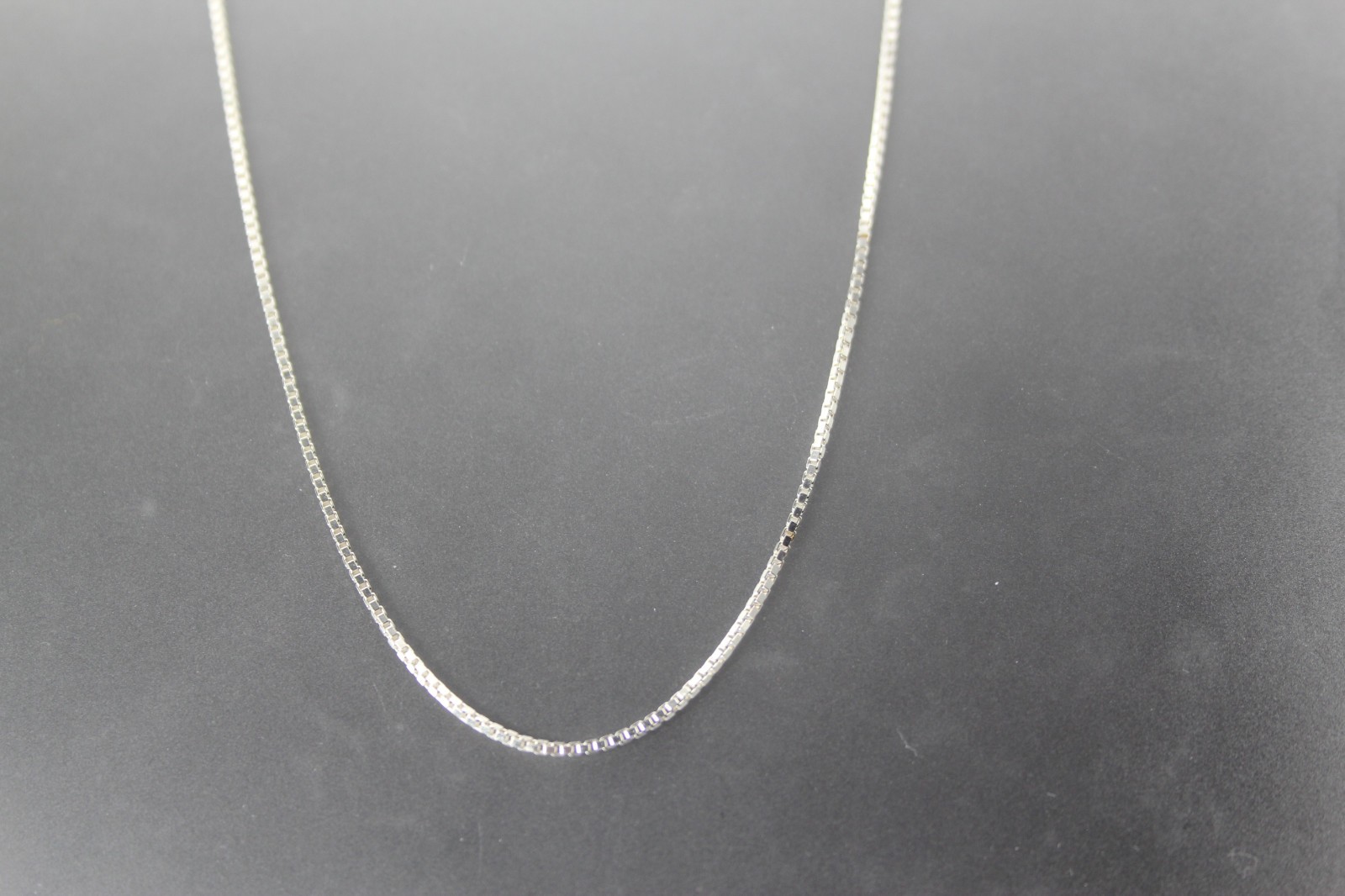 Sterling Silver 925 Box Chain 3.5 Grams, 17″ long, 1/16″ wide(NEC5980x)