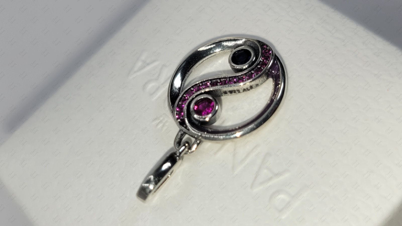 Autenthic Pandora Me Balance Yin & Yang Medallion Charm – 792307C01 W/ Box B36