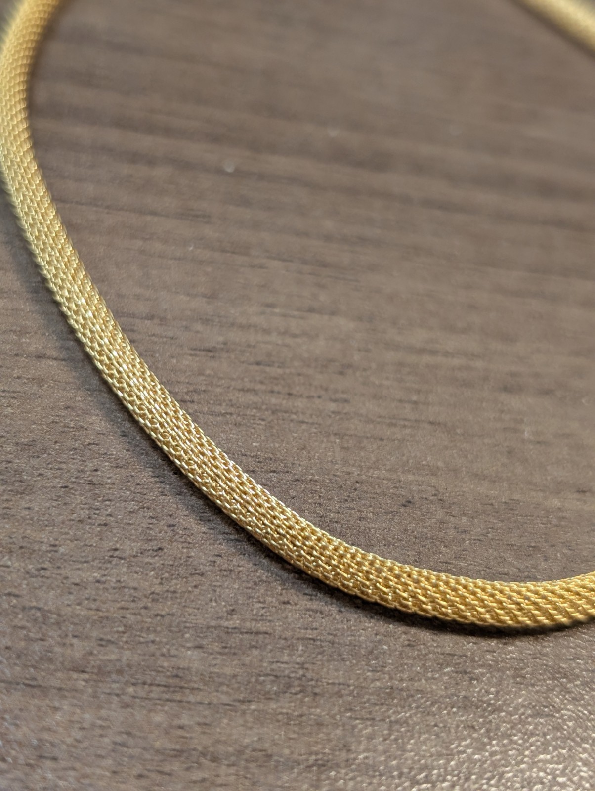 Premier Designs gold-tone mesh choker necklace