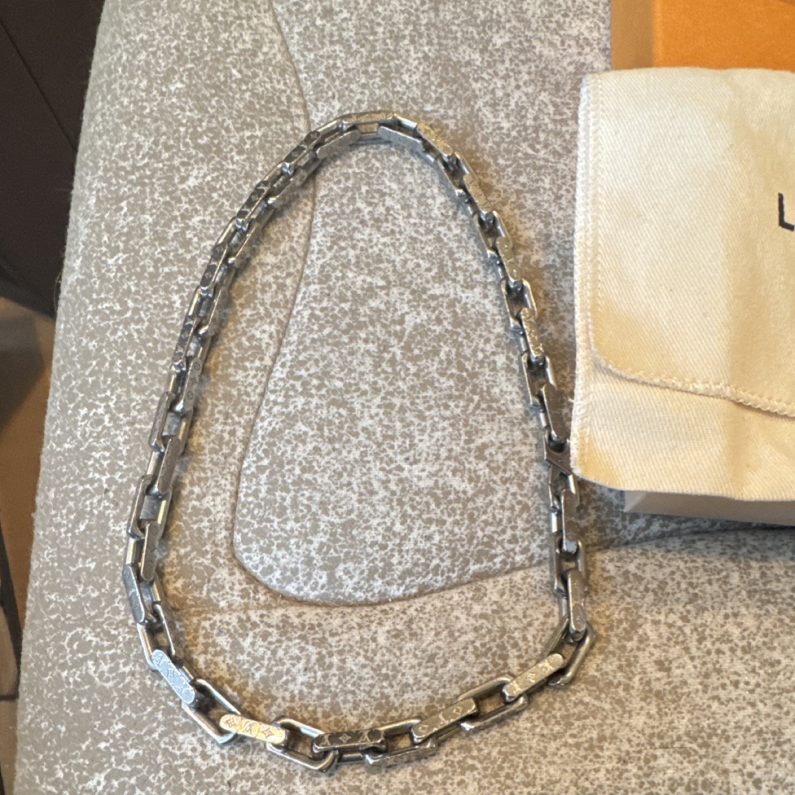 Louis Vuitton monogram Chain Necklace with Box & Receipt