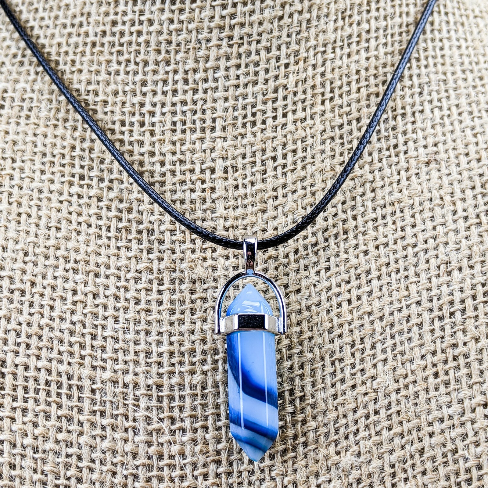 j) Blue Agate stone Hexagon Point Pendant Chakra Reiki Healing Amulet necklace