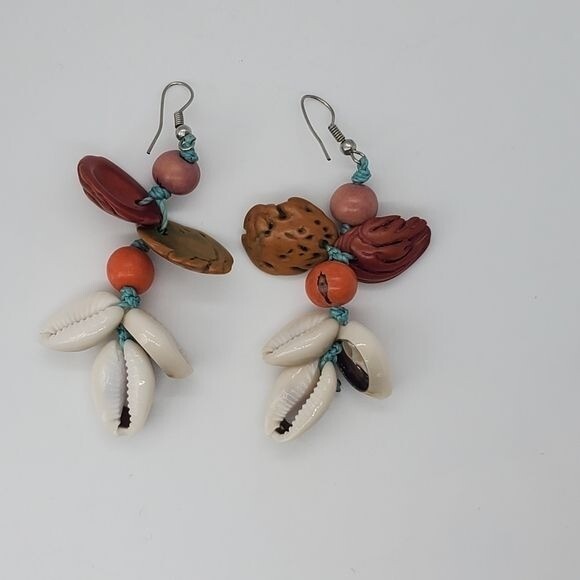 New no tags Handmade Cowrie Shells and Beads Dangling Earrings 3″