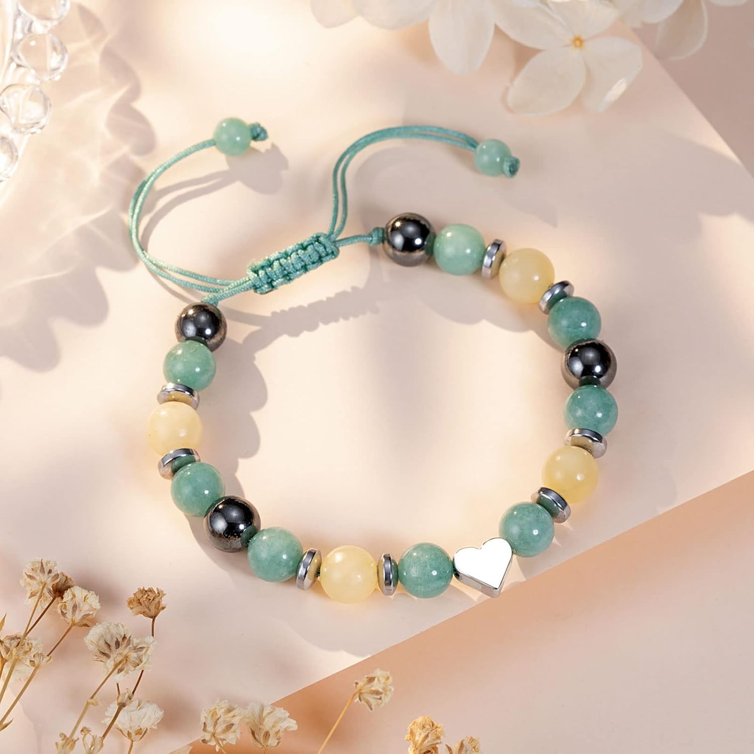 Thoughtful Green Heart Bracelet for Girls – Graduation and Love Reminders