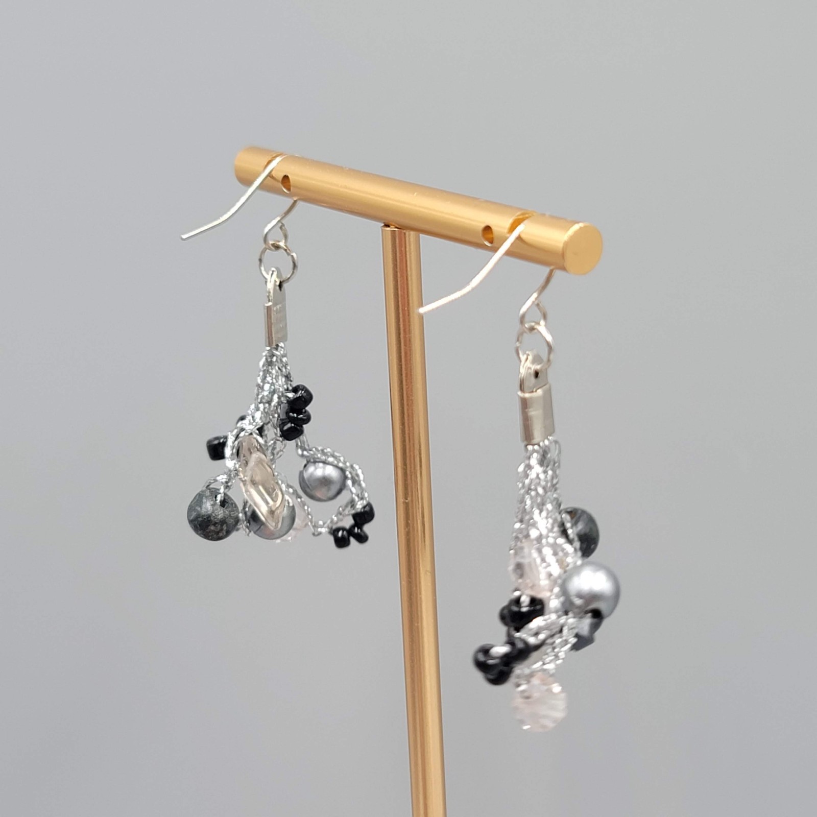 Pierced Earrings Silver tone Dangle Black Gray 1.5″