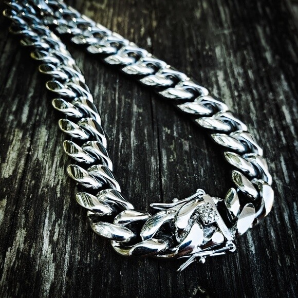 Hip Hop Stainless Steel 10mm 8.5″, 18″, 20″, 24″ Luxury Snap Lock Cuban Necklace