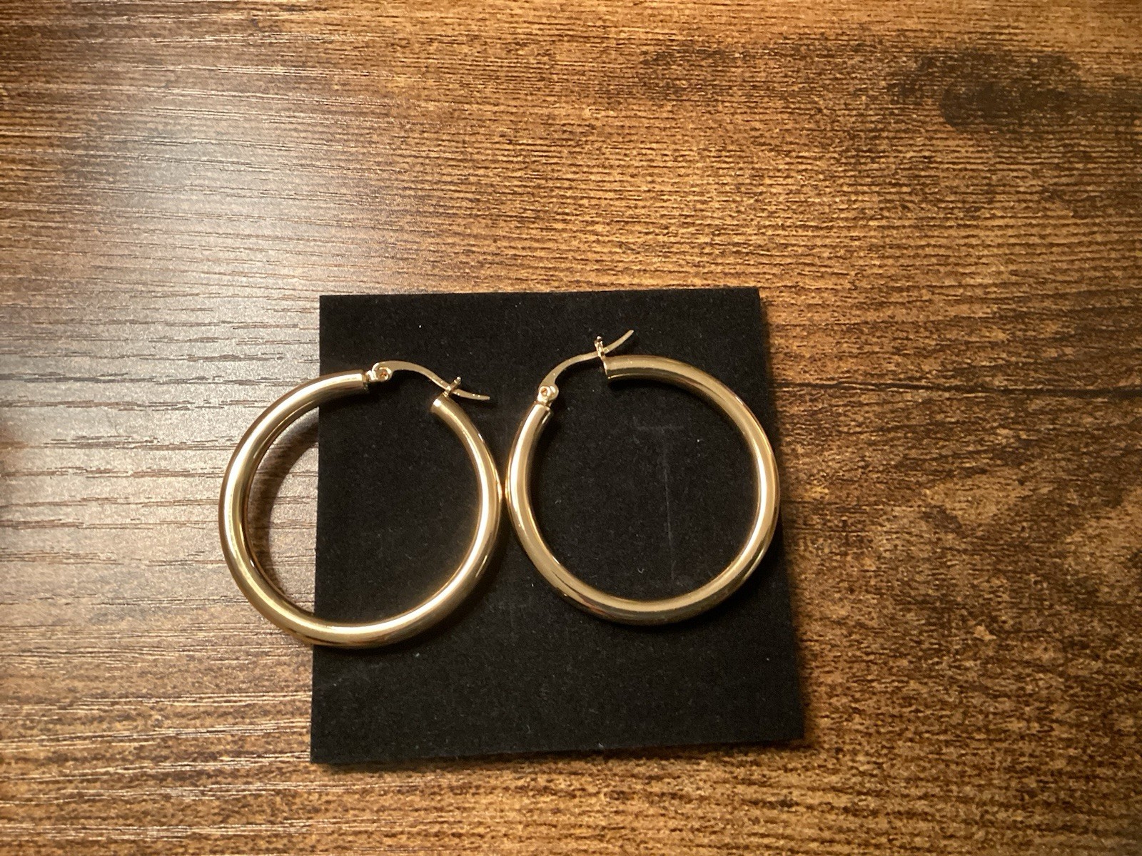 Ooopel New York Gold Colored Hoop Earrings, 1.56 Inches Diameter, Snap Lock