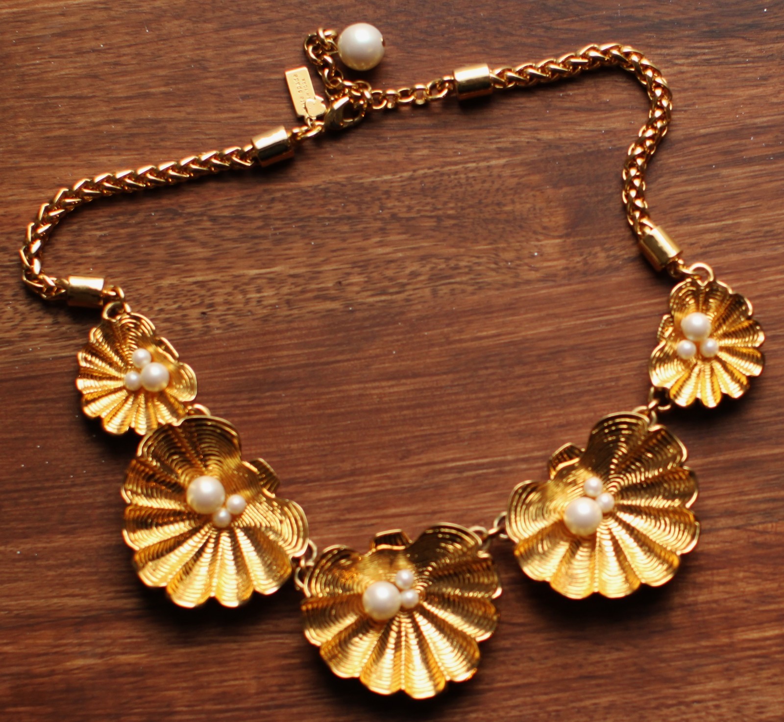 Kate Spade Monterey Bay Short Clamshell Gold Pearl Necklace clam seashell shell