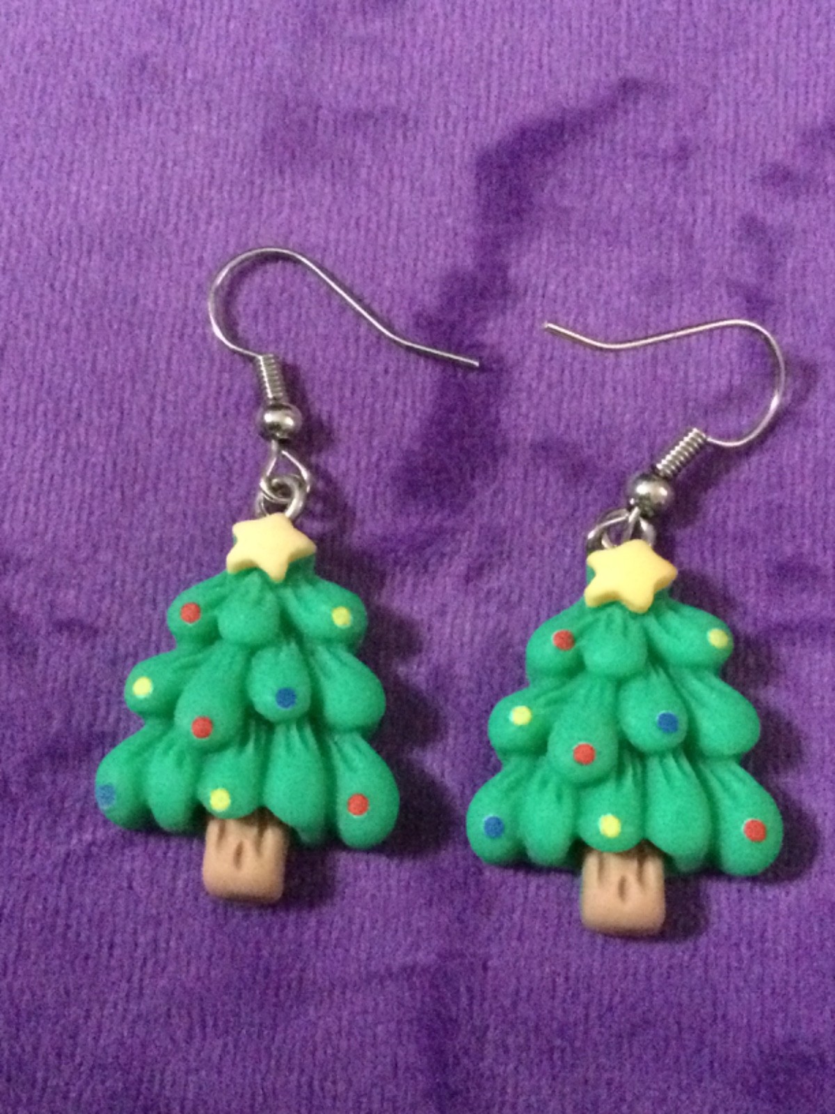 Beautiful Christmas Tree Earrings 2.5x2cm – New