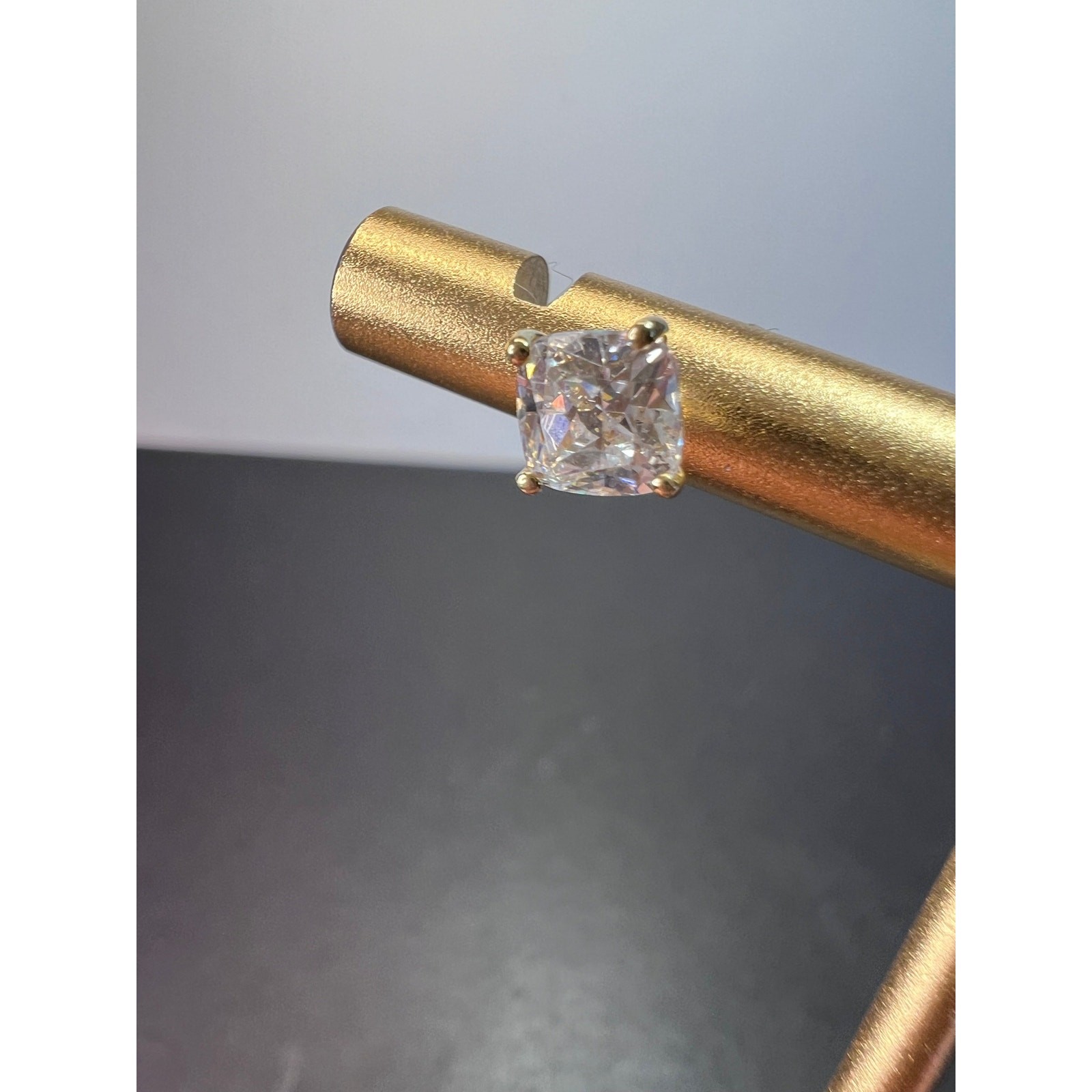 10k yellow gold princess cut 5.1mm cubic zirconia stud earrings