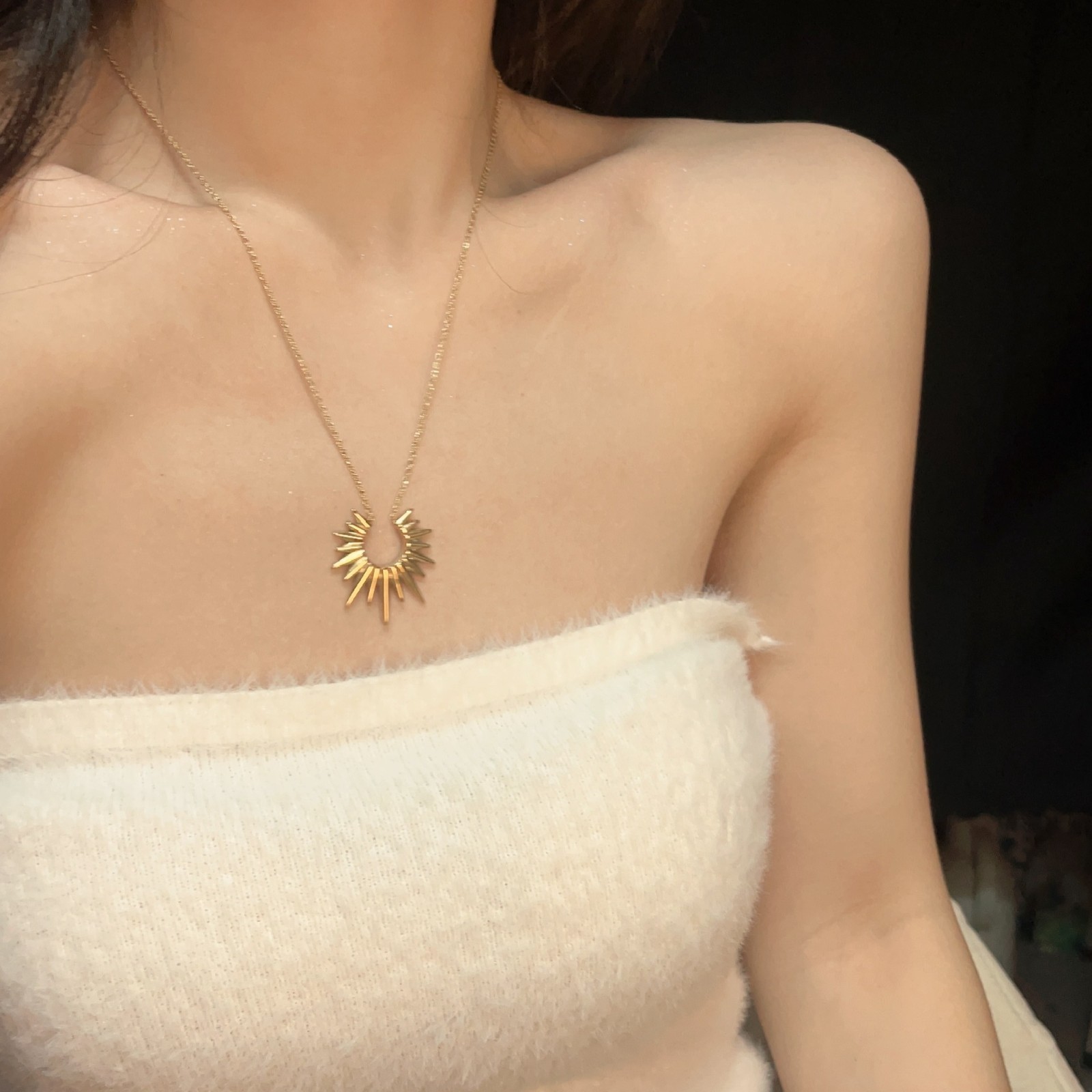 1Pcs Sun Pendant Choker, Elegant Open Short Necklace, Unisex Alloy Jewelry