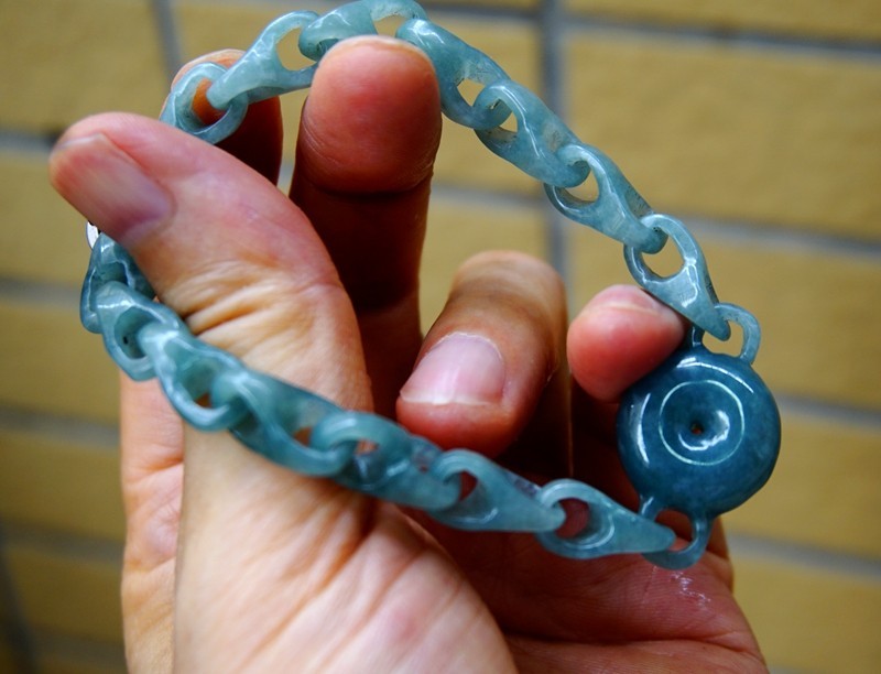 Certified Grade A Jade Jadeite Interlocking Dragon Bone Links Donut Bracelet