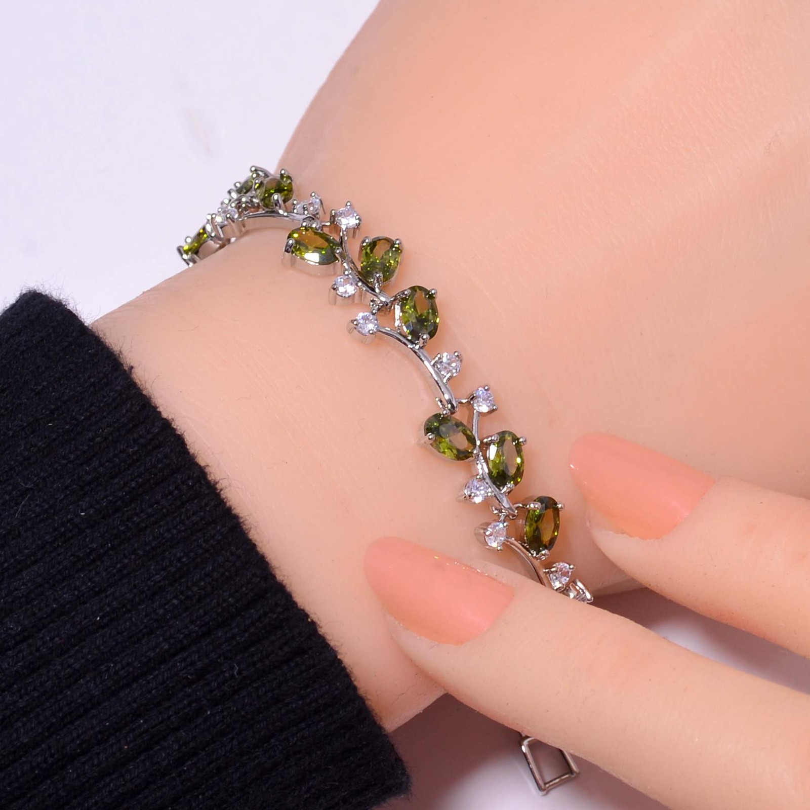 Green Tourmaline & Cubic Zirconia 925 Sterling Silver Tennis Bracelet 7.99″ B49