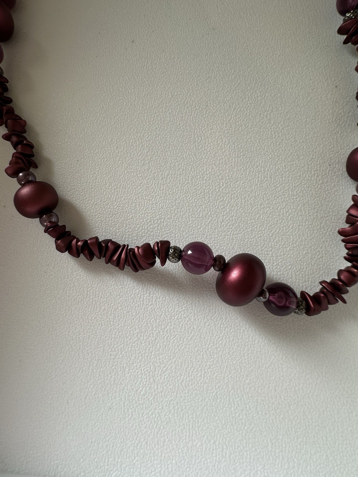 New Without Tags Cranberry Acrylic Beaded Necklace & Clip-On Earrings 28”