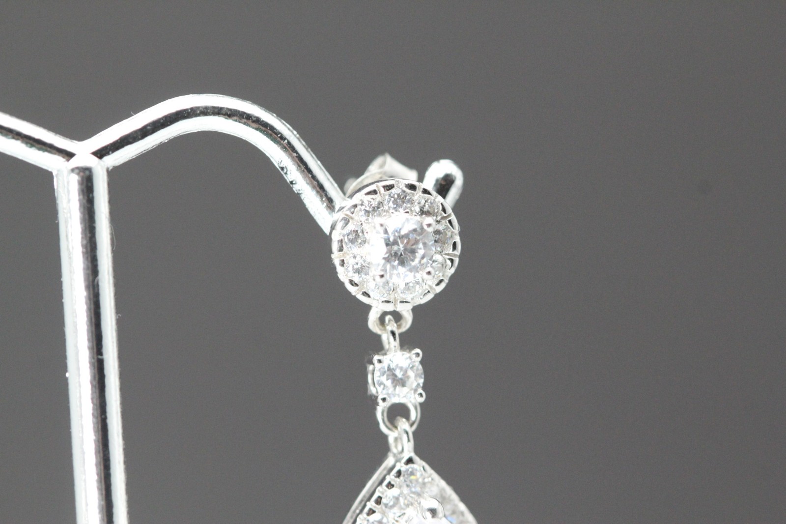 Cubic Zirconia Sterling Silver 925 Tear Drop Danlge Earrings 6.6 grams (EAR5948)