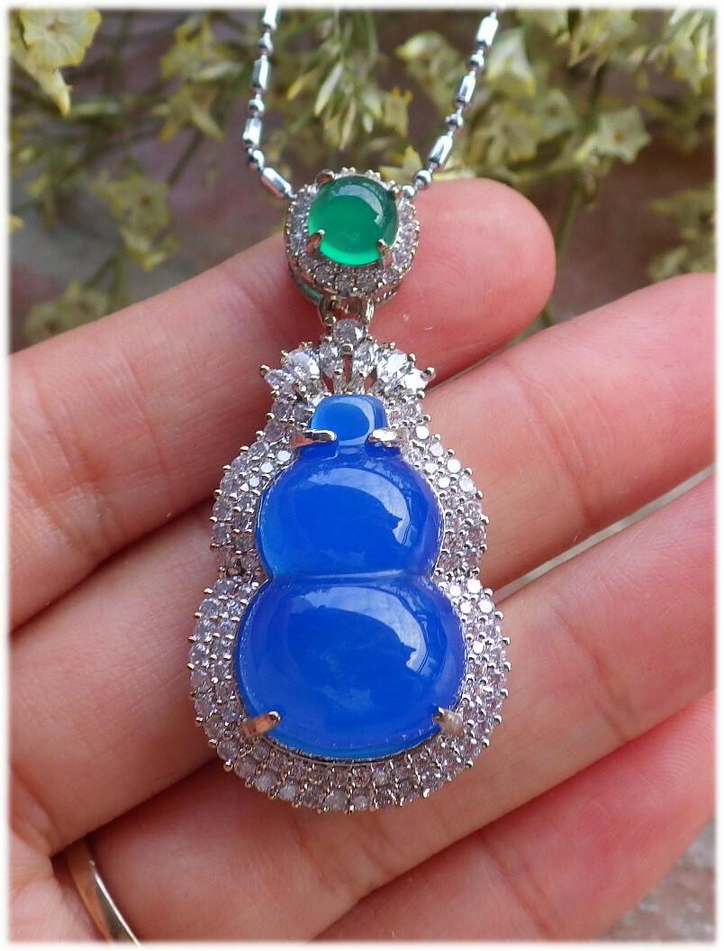 White Gold Plate Green Blue AGATE JADE PENDANT Gourd Diamond Imitation 390684
