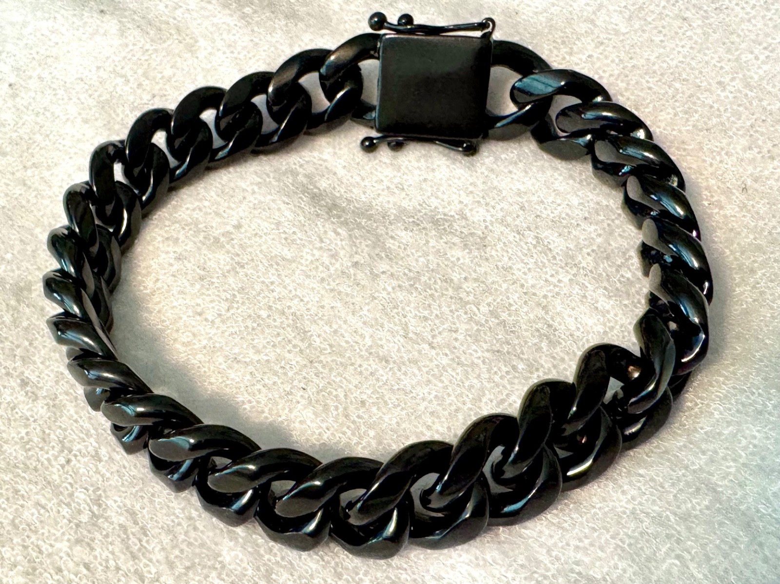Cuban Chain Bracelet in ION Plated Black Stainless Steel (8.50 In)