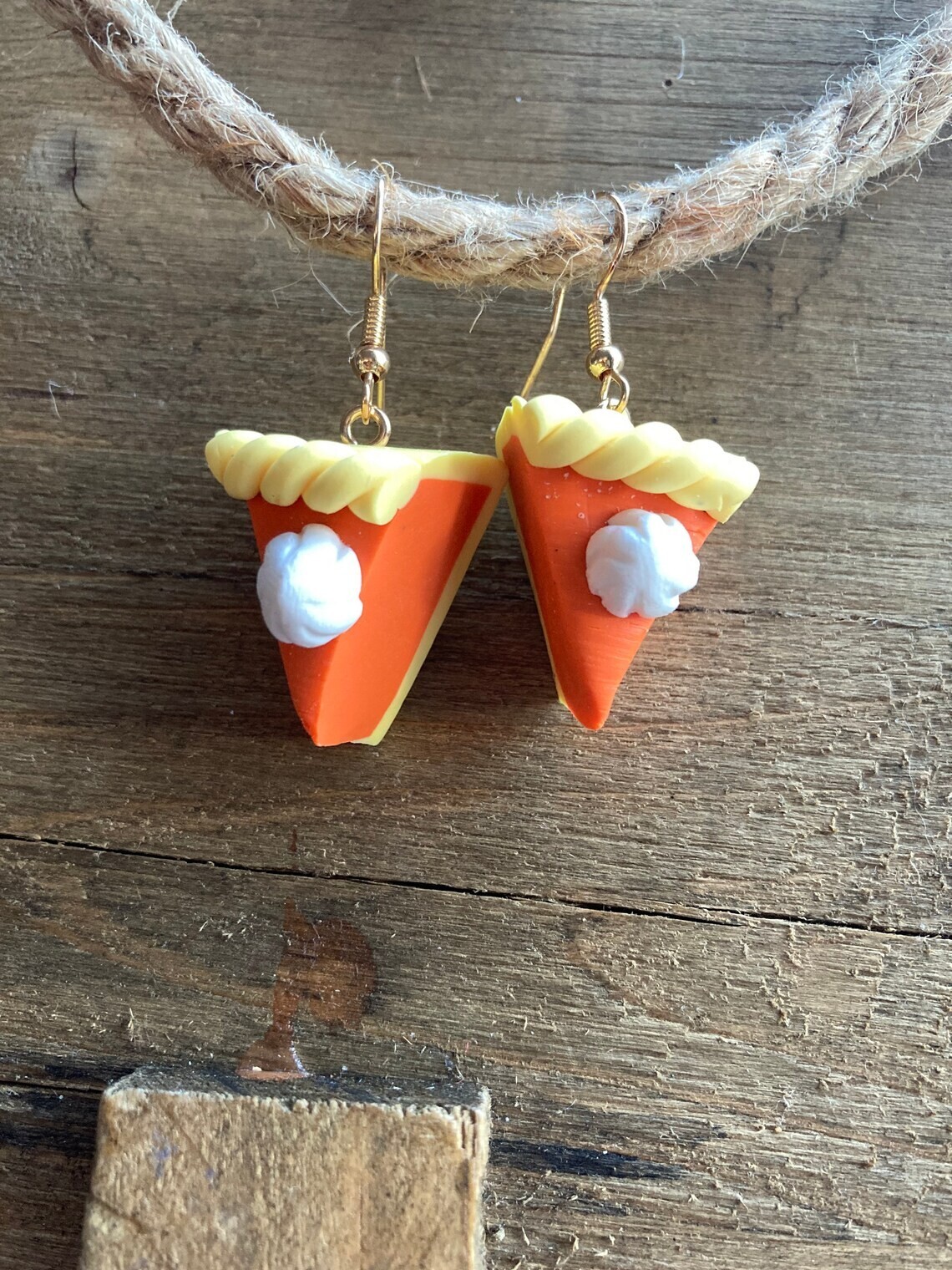 Pumpkin Pie Dangle Earrings, Fall, Thanksgiving Food Baking Drop Earrings, USA
