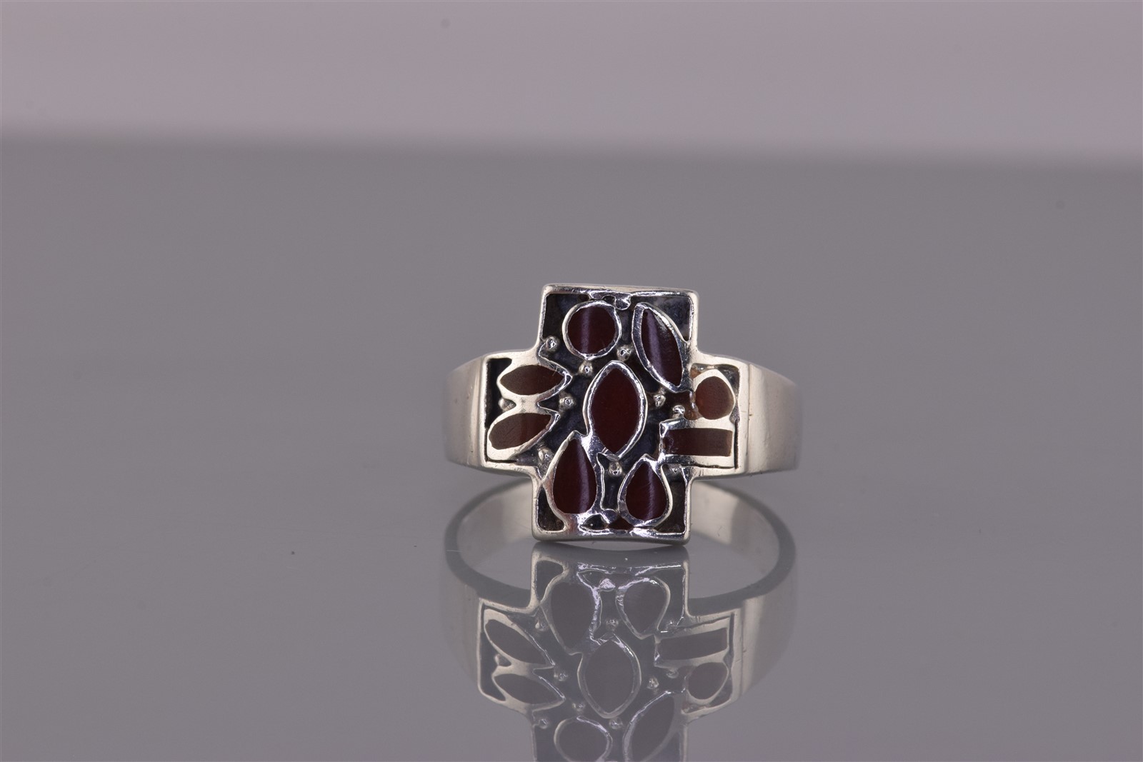 Sterling Silver Mixed Shapes Red Carnelian Cross Band Ring 925 Sz: 9