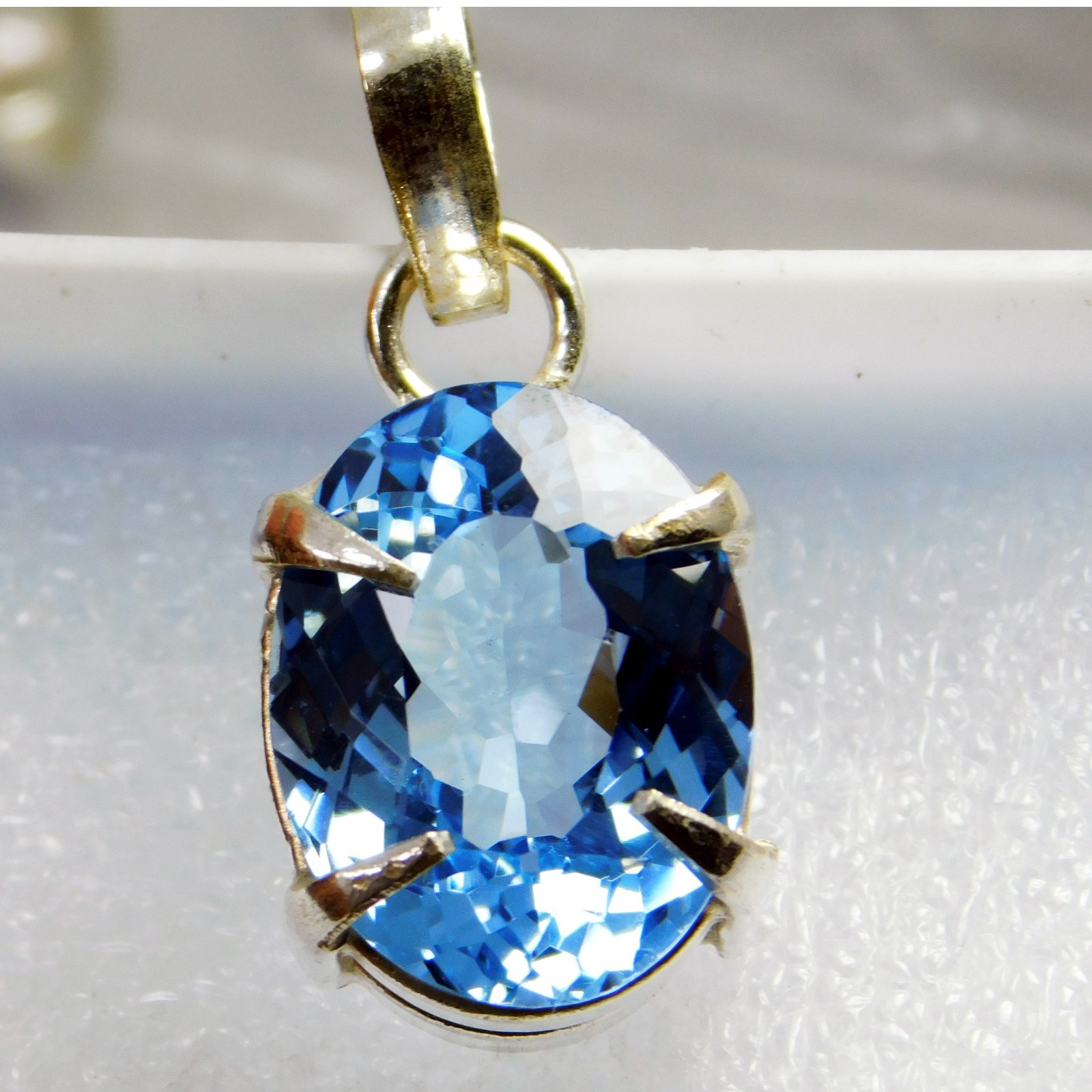 Natural 32.50 CT Certified Blue Sapphire Loose Gemstone Pendant 925 Solid Silver